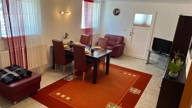 Ferienwohnung-Schluecke Бад Франкенхаузен Екстериор снимка